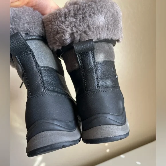 UGG ADIRONDACK III waterproof boots size 9 - Picture 5 of 16